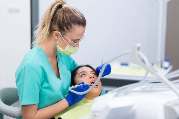 Best Emergency Tooth Extraction in Hartwell, GA